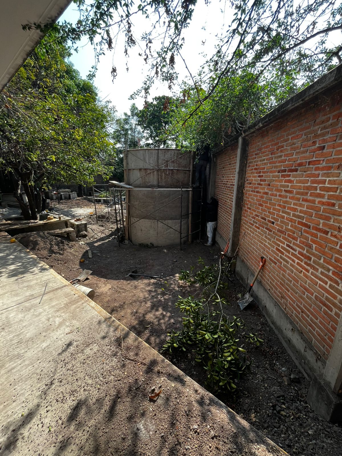 Área de tanques y obra